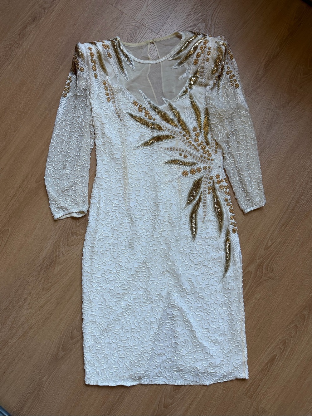 Vintage White Long-Sleeve Sequin Embellished Beaded Cocktail Dress